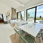 Magnifique Avec Piscine, Vue *