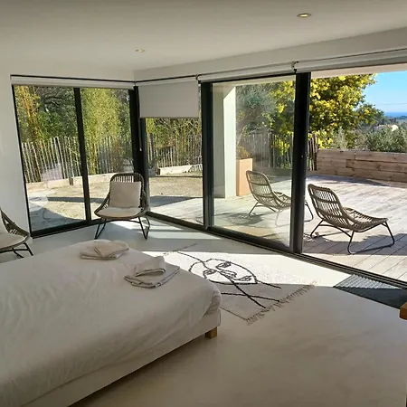 Magnifique Avec Piscine, Vue *