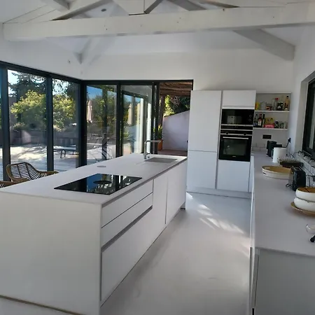 Magnifique Avec Piscine, Vue *